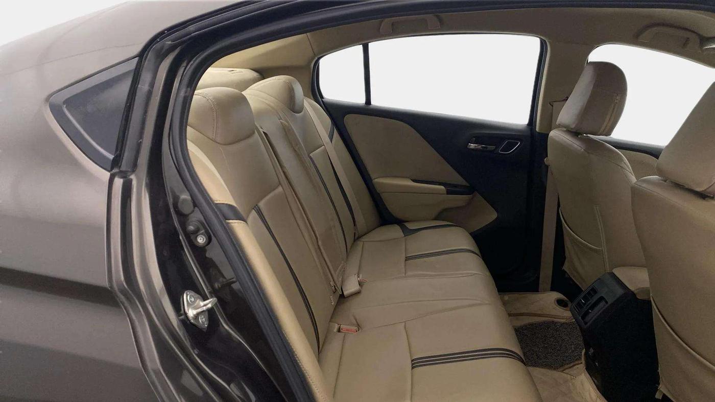 2018 Honda City 1.5L I-VTEC V MT, Petrol, Manual, 51,767 km, Right Side Rear Door Cabin