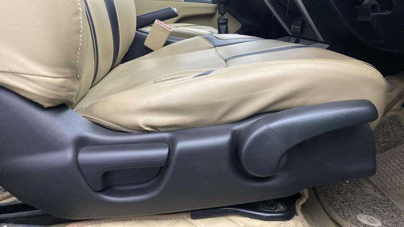 2018 Honda City 1.5L I-VTEC V MT, Petrol, Manual, 51,767 km, Driver Side Adjustment Panel