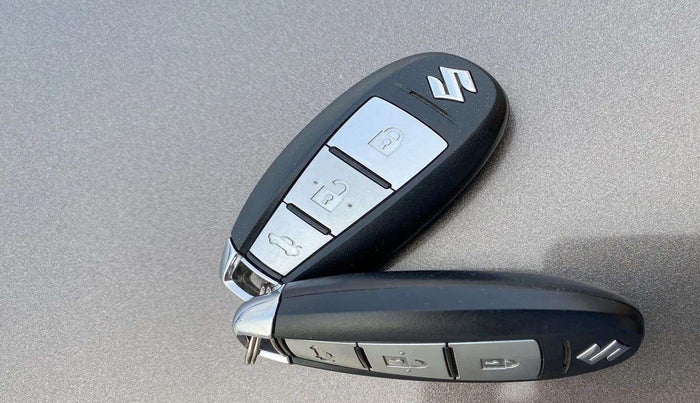 2020 Maruti Ciaz ALPHA 1.5 SHVS PETROL, Petrol, Manual, 22,078 km, Key Close Up