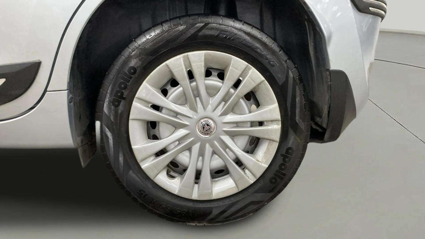 2023 Maruti Baleno SIGMA PETROL 1.2, Petrol, Manual, 42,605 km, Left Rear Wheel