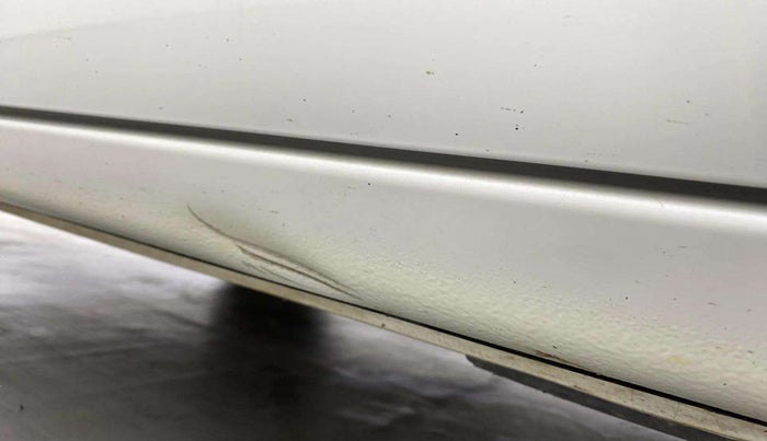 2023 Maruti Swift LXI, Petrol, Manual, 23,093 km, Right running board - Slightly dented