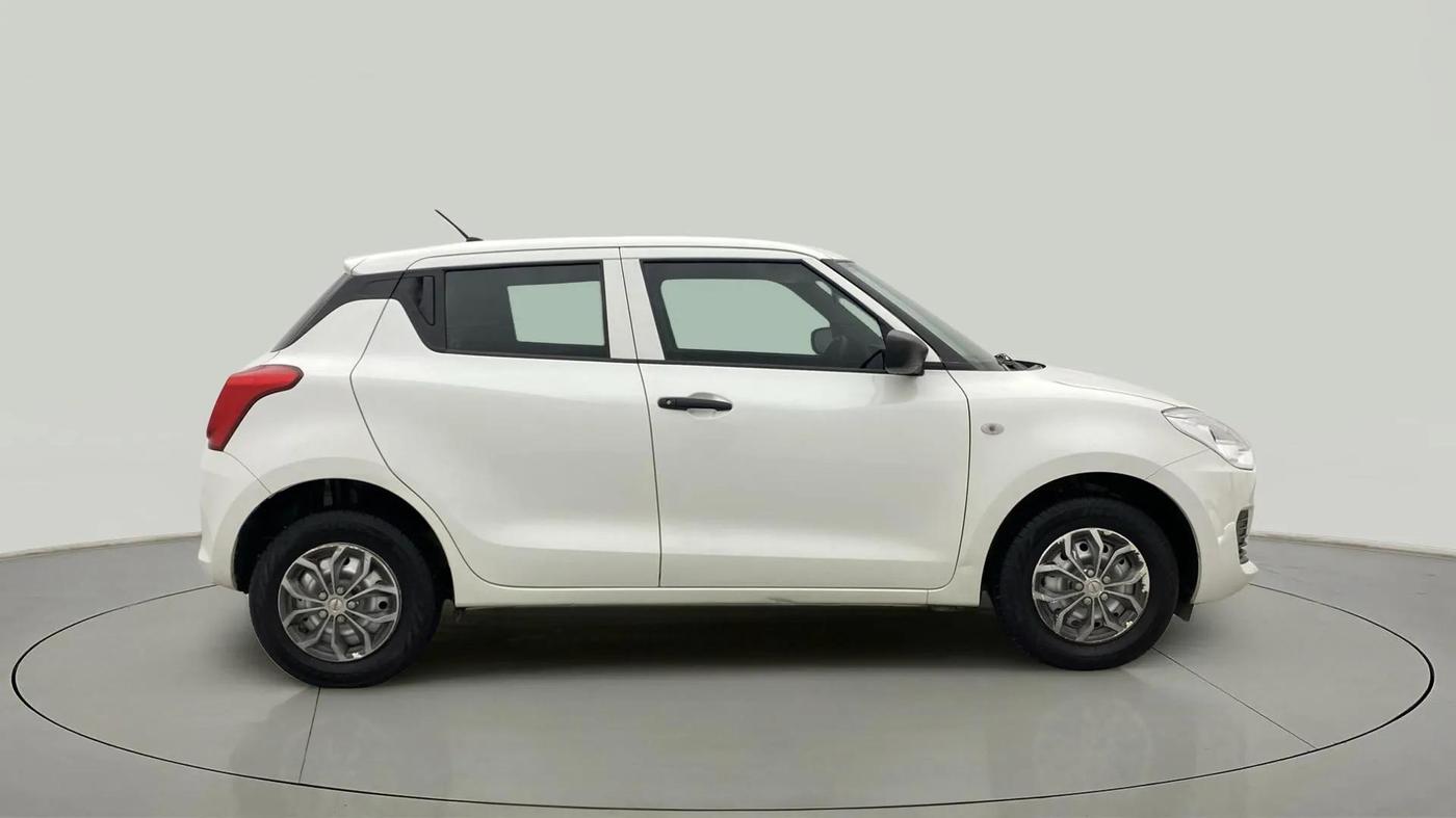 2023 Maruti Swift LXI, Petrol, Manual, 23,183 km, Right Side View
