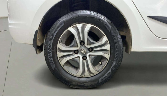 2022 Tata TIGOR XZ PLUS CNG, CNG, Manual, 72,189 km, Right Rear Wheel