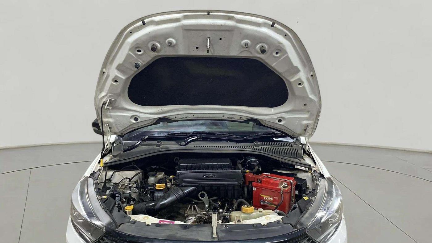 2022 Tata TIGOR XZ PLUS CNG, CNG, Manual, 72,310 km, Open Bonet