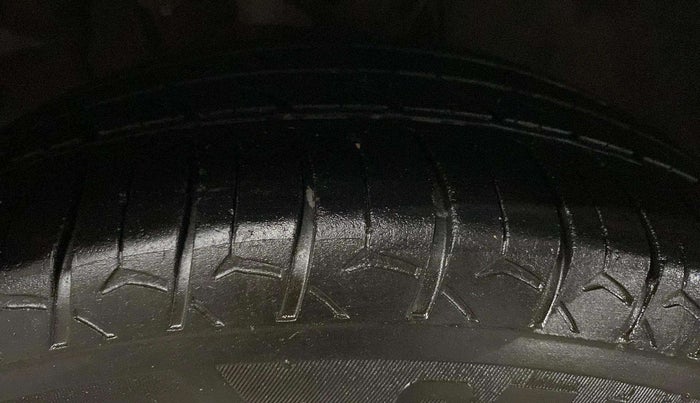 2022 Tata TIGOR XZ PLUS CNG, CNG, Manual, 72,189 km, Right Front Tyre Tread