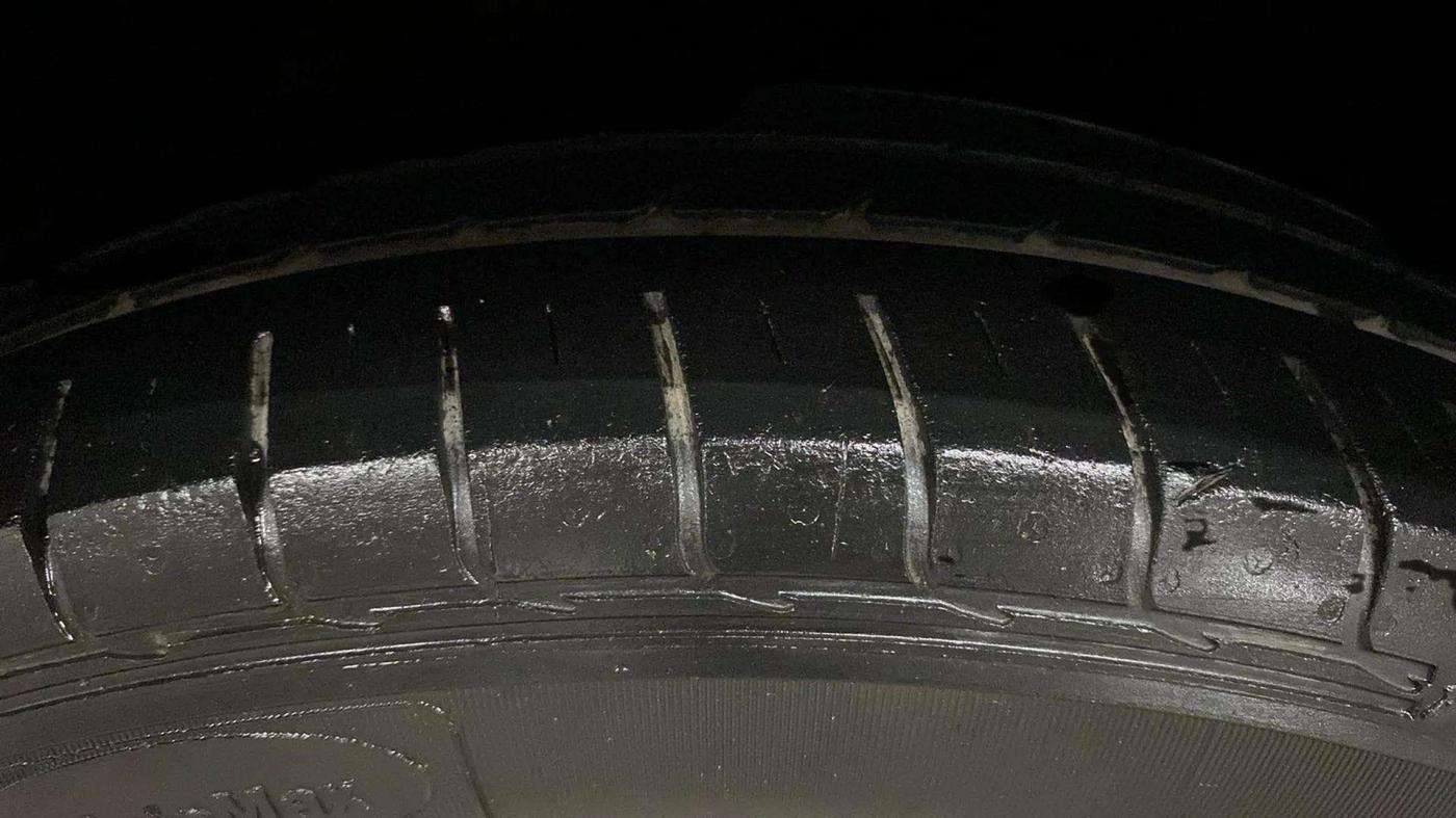 2017 Hyundai Creta SX PLUS AT 1.6 PETROL, Petrol, Automatic, 95,188 km, Left Rear Tyre Tread