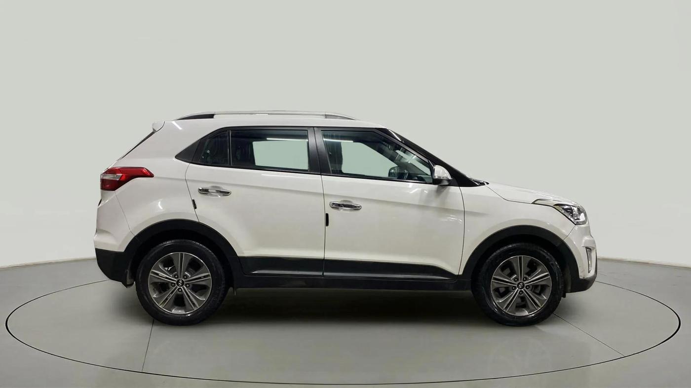 2017 Hyundai Creta SX PLUS AT 1.6 PETROL, Petrol, Automatic, 95,188 km, Right Side View