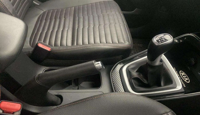 2020 KIA SONET GTX PLUS 1.0 IMT, Petrol, Manual, 32,423 km, Gear Lever
