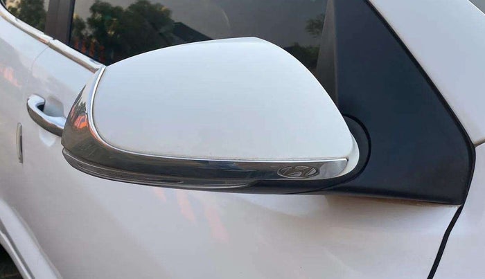 2021 Hyundai AURA SX 1.2, Petrol, Manual, 38,028 km, Right rear-view mirror - Folding motor not working