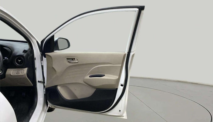2019 Hyundai NEW SANTRO SPORTZ MT, Petrol, Manual, 43,646 km, RHS Front Door