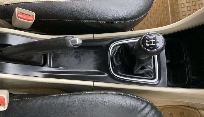 2018 Maruti Ciaz DELTA 1.4 MT PETROL, Petrol, Manual, 60,016 km, Gear Lever