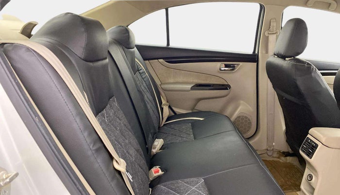 2018 Maruti Ciaz DELTA 1.4 MT PETROL, Petrol, Manual, 60,016 km, Right Side Rear Door Cabin