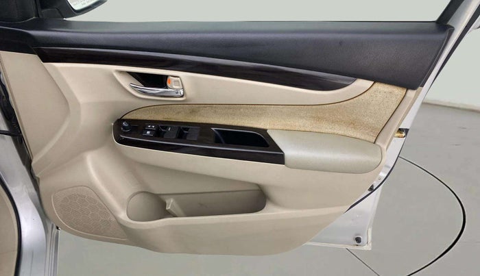2018 Maruti Ciaz DELTA 1.4 MT PETROL, Petrol, Manual, 60,016 km, Driver Side Door Panels Control