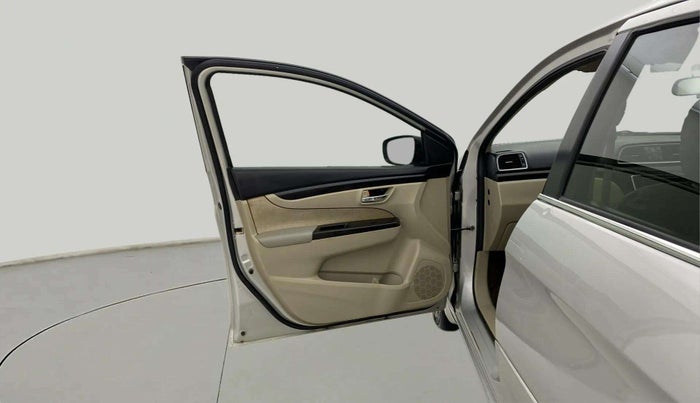 2018 Maruti Ciaz DELTA 1.4 MT PETROL, Petrol, Manual, 60,016 km, LHS Front Door