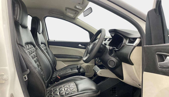 2022 Renault TRIBER RXZ, Petrol, Manual, 34,306 km, Right Side Front Door Cabin