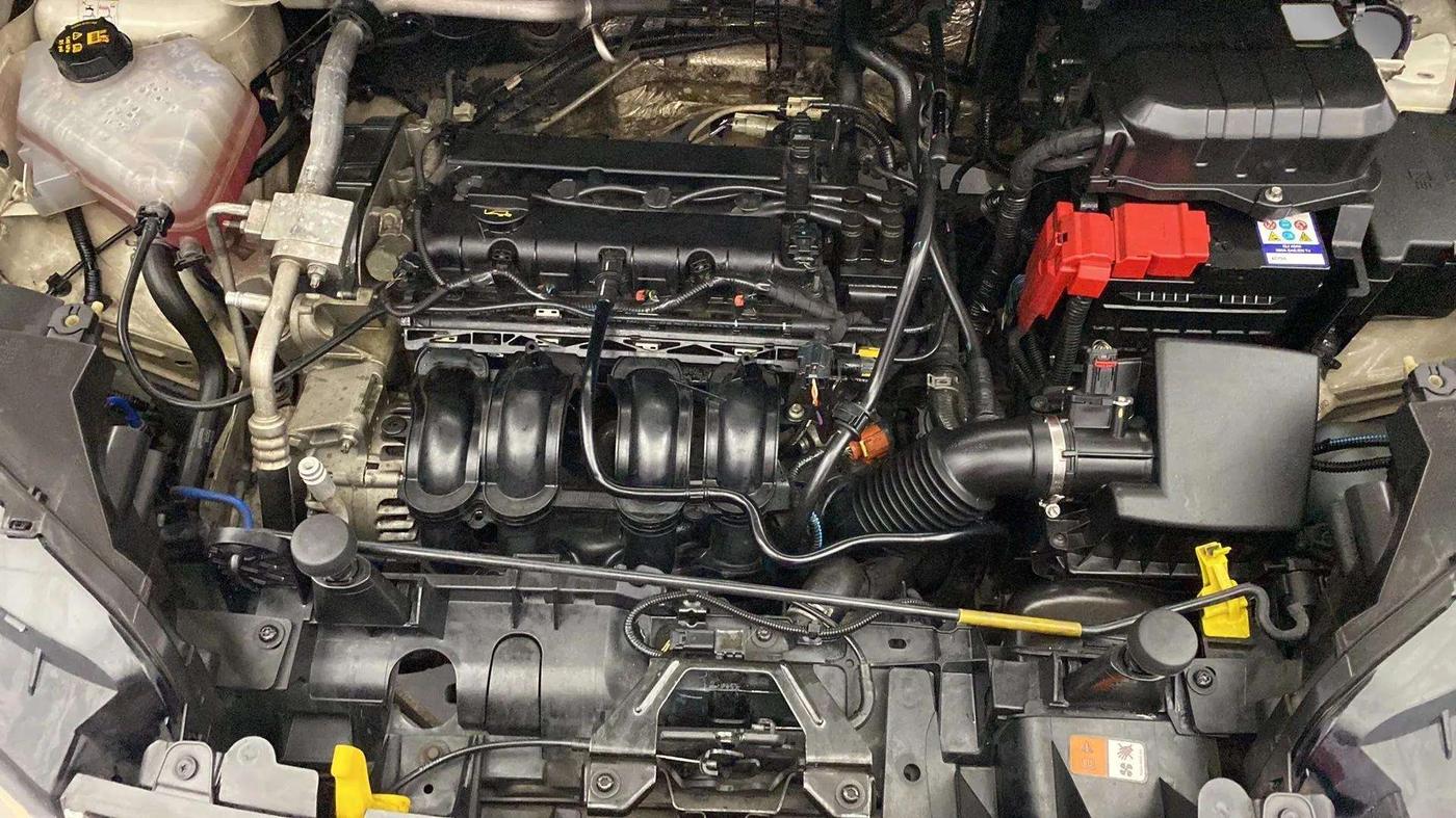 2015 Ford Ecosport TITANIUM 1.5L PETROL AT, Petrol, Automatic, 82,654 km, Open Bonet
