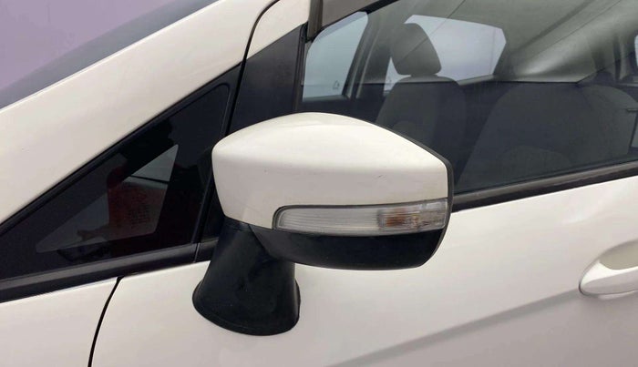 2015 Ford Ecosport TITANIUM 1.5L PETROL AT, Petrol, Automatic, 82,596 km, Left rear-view mirror - Minor scratches