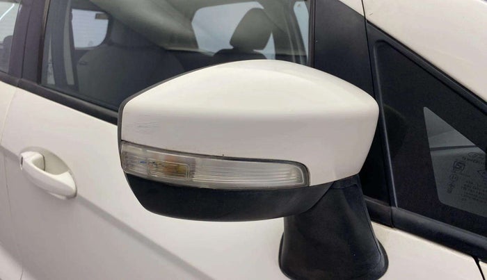 2015 Ford Ecosport TITANIUM 1.5L PETROL AT, Petrol, Automatic, 82,596 km, Right rear-view mirror - Minor scratches