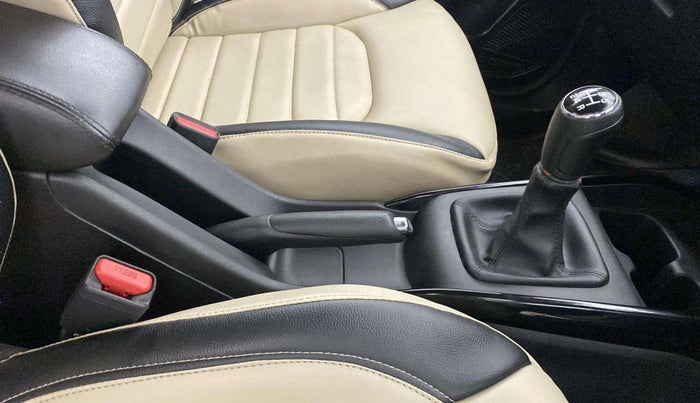 2022 Toyota Glanza G, Petrol, Manual, 38,215 km, Gear Lever