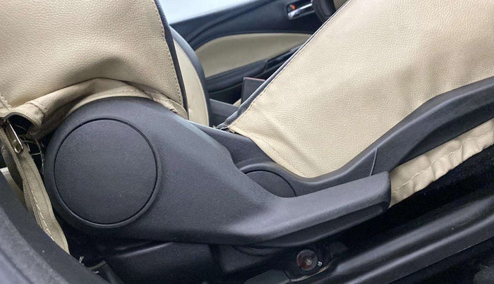 2022 Toyota Glanza G, Petrol, Manual, 38,215 km, Driver Side Adjustment Panel