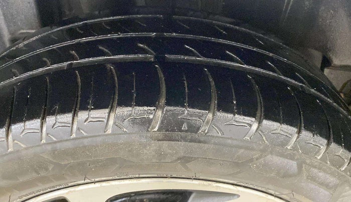 2022 Toyota Glanza G, Petrol, Manual, 38,215 km, Left Front Tyre Tread