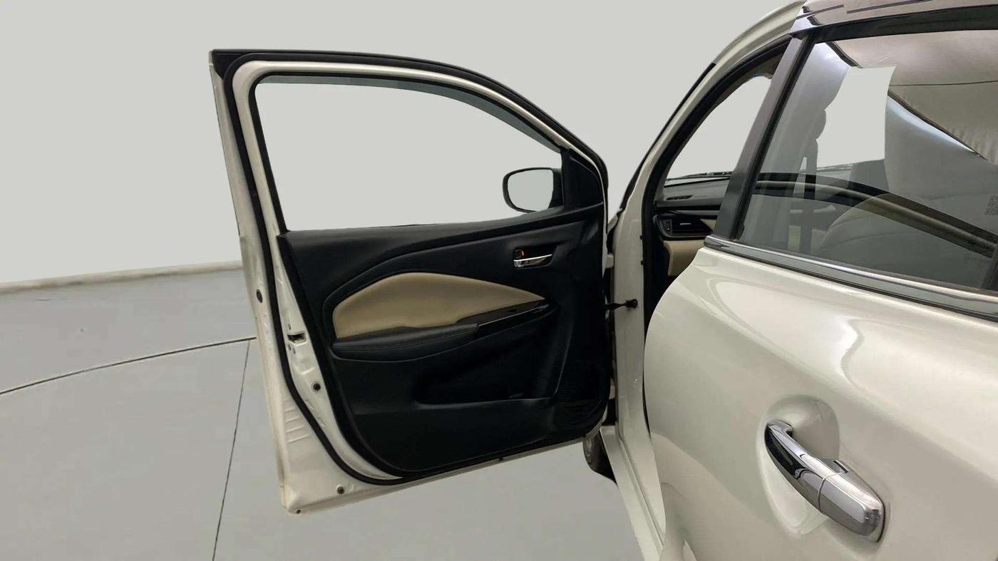 2022 Toyota Glanza G, Petrol, Manual, 38,215 km, LHS Front Door