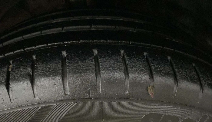 2021 Maruti Baleno ZETA PETROL 1.2, Petrol, Manual, 21,196 km, Left Front Tyre Tread