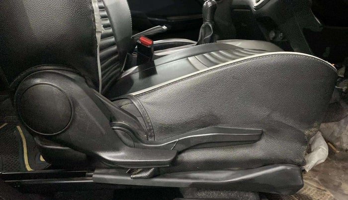 2021 Maruti Baleno ZETA PETROL 1.2, Petrol, Manual, 21,196 km, Driver Side Adjustment Panel
