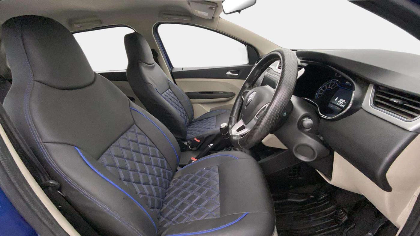 2020 Renault TRIBER RXZ, Petrol, Manual, 33,660 km, Right Side Front Door Cabin
