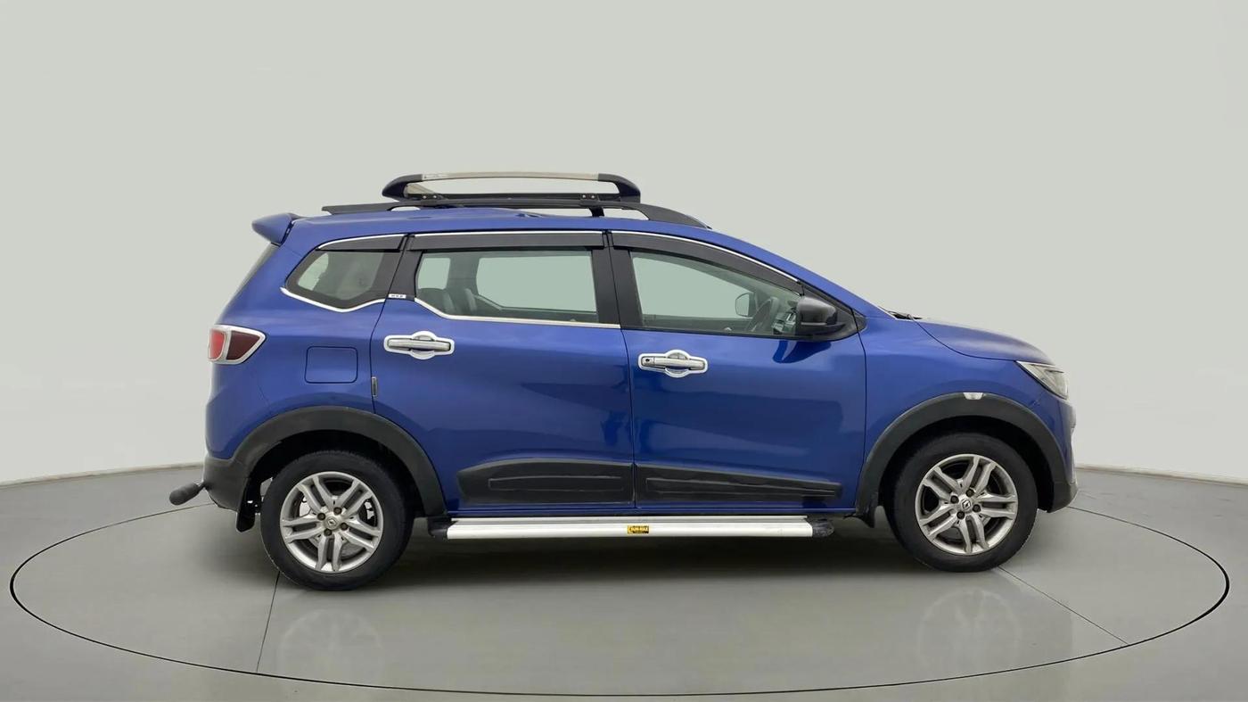 2020 Renault TRIBER RXZ, Petrol, Manual, 33,660 km, Right Side View