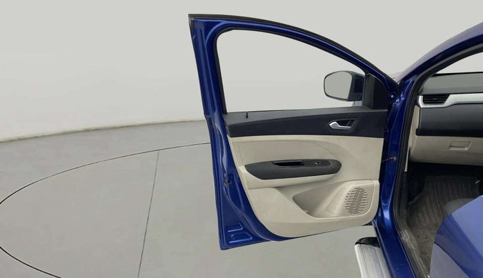 2020 Renault TRIBER RXZ, Petrol, Manual, 33,550 km, LHS Front Door