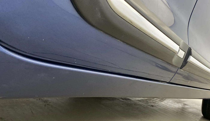 2021 Maruti Baleno DELTA PETROL 1.2, Petrol, Manual, 34,332 km, Right running board - Paint is slightly faded