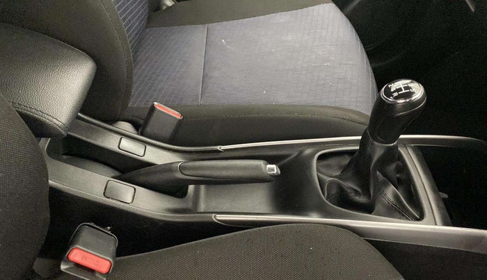 2021 Maruti Baleno DELTA PETROL 1.2, Petrol, Manual, 34,332 km, Gear Lever