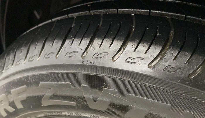 2021 Maruti Baleno DELTA PETROL 1.2, Petrol, Manual, 34,332 km, Left Rear Tyre Tread