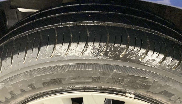 2021 Maruti Baleno DELTA PETROL 1.2, Petrol, Manual, 34,332 km, Right Rear Tyre Tread