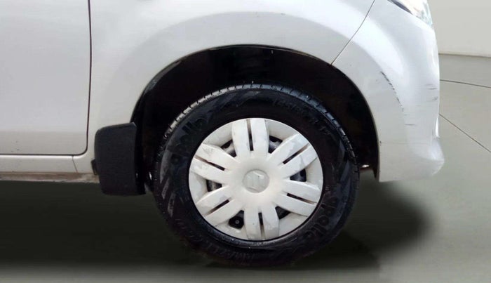 2017 Maruti Alto 800 LXI, Petrol, Manual, 43,893 km, Right Front Wheel