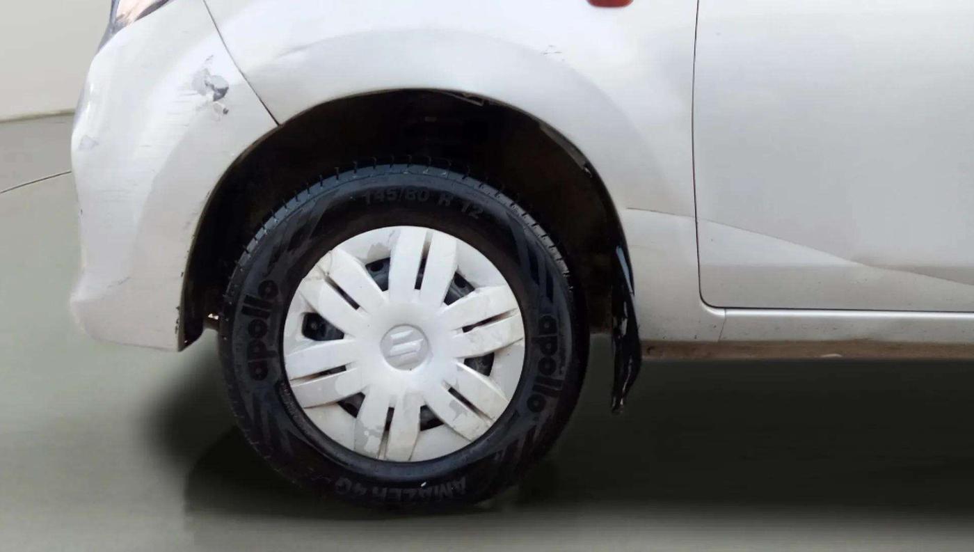 2017 Maruti Alto 800 LXI, Petrol, Manual, 43,893 km, Left Front Wheel