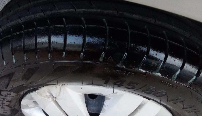 2017 Maruti Alto 800 LXI, Petrol, Manual, 43,893 km, Left Front Tyre Tread