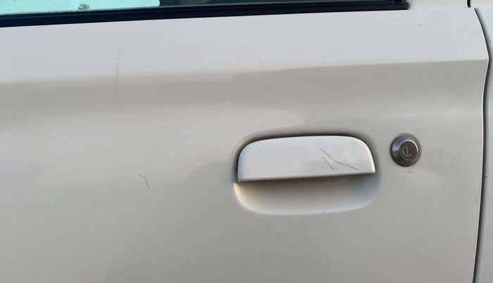 2017 Maruti Alto 800 LXI, Petrol, Manual, 32,852 km, Front passenger door - Slightly dented