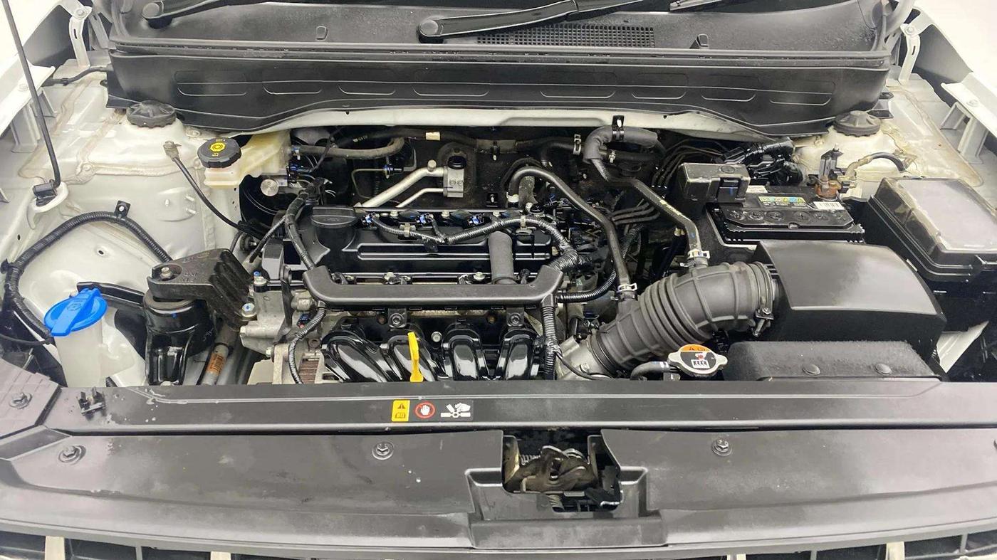 2022 Hyundai VENUE S+ 1.2, Petrol, Manual, 10,968 km, Engine View