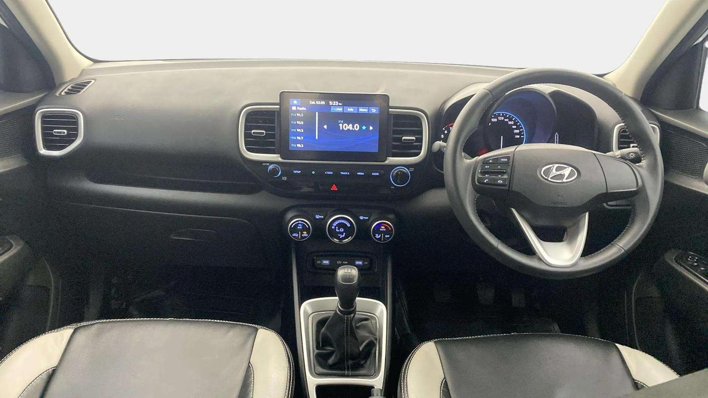 2022 Hyundai VENUE S+ 1.2, Petrol, Manual, 10,968 km, Dashboard