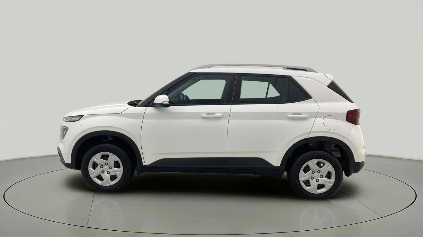 2022 Hyundai VENUE S+ 1.2, Petrol, Manual, 10,968 km, Left Side
