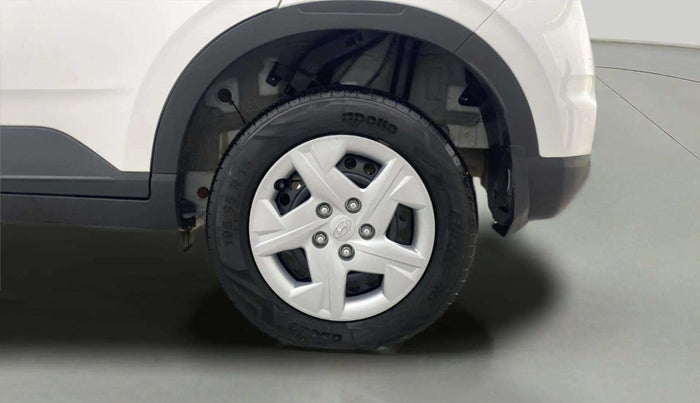 2022 Hyundai VENUE S+ 1.2, Petrol, Manual, 10,727 km, Left Rear Wheel