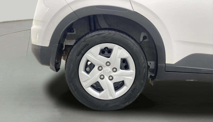 2022 Hyundai VENUE S+ 1.2, Petrol, Manual, 10,727 km, Right Rear Wheel
