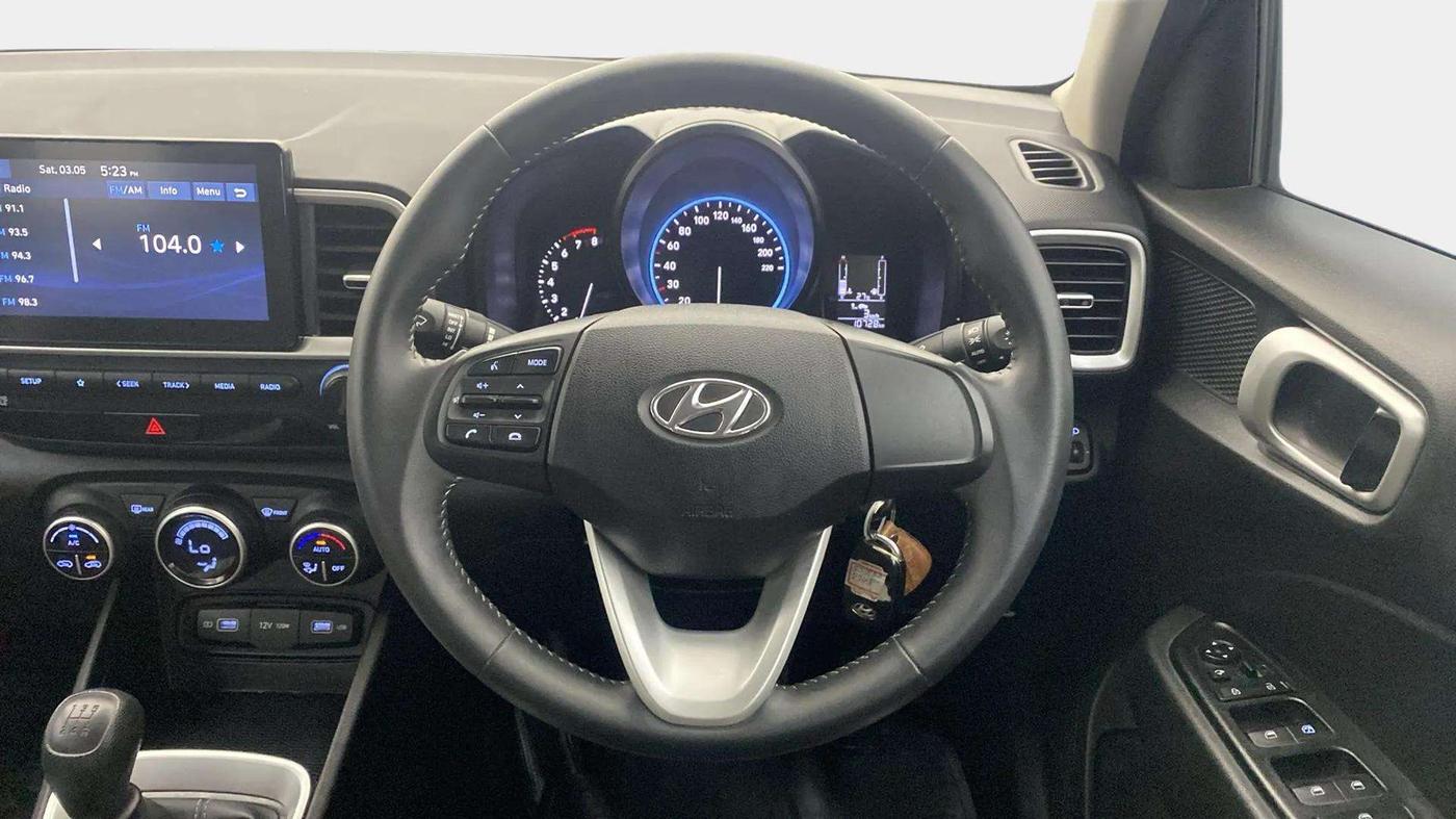 2022 Hyundai VENUE S+ 1.2, Petrol, Manual, 10,968 km, Steering Wheel Close Up