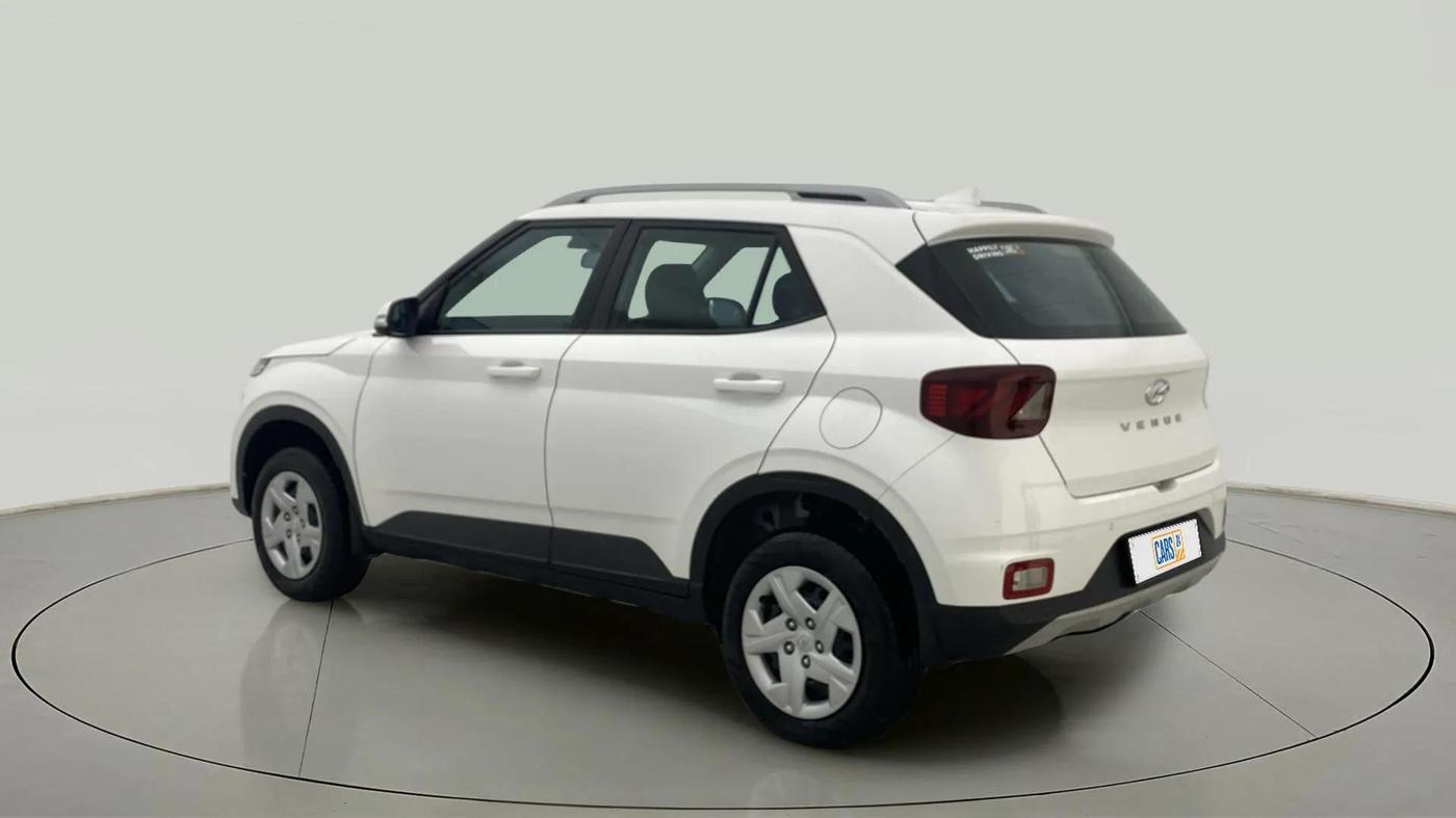 2022 Hyundai VENUE S+ 1.2, Petrol, Manual, 10,968 km, Left Back Diagonal