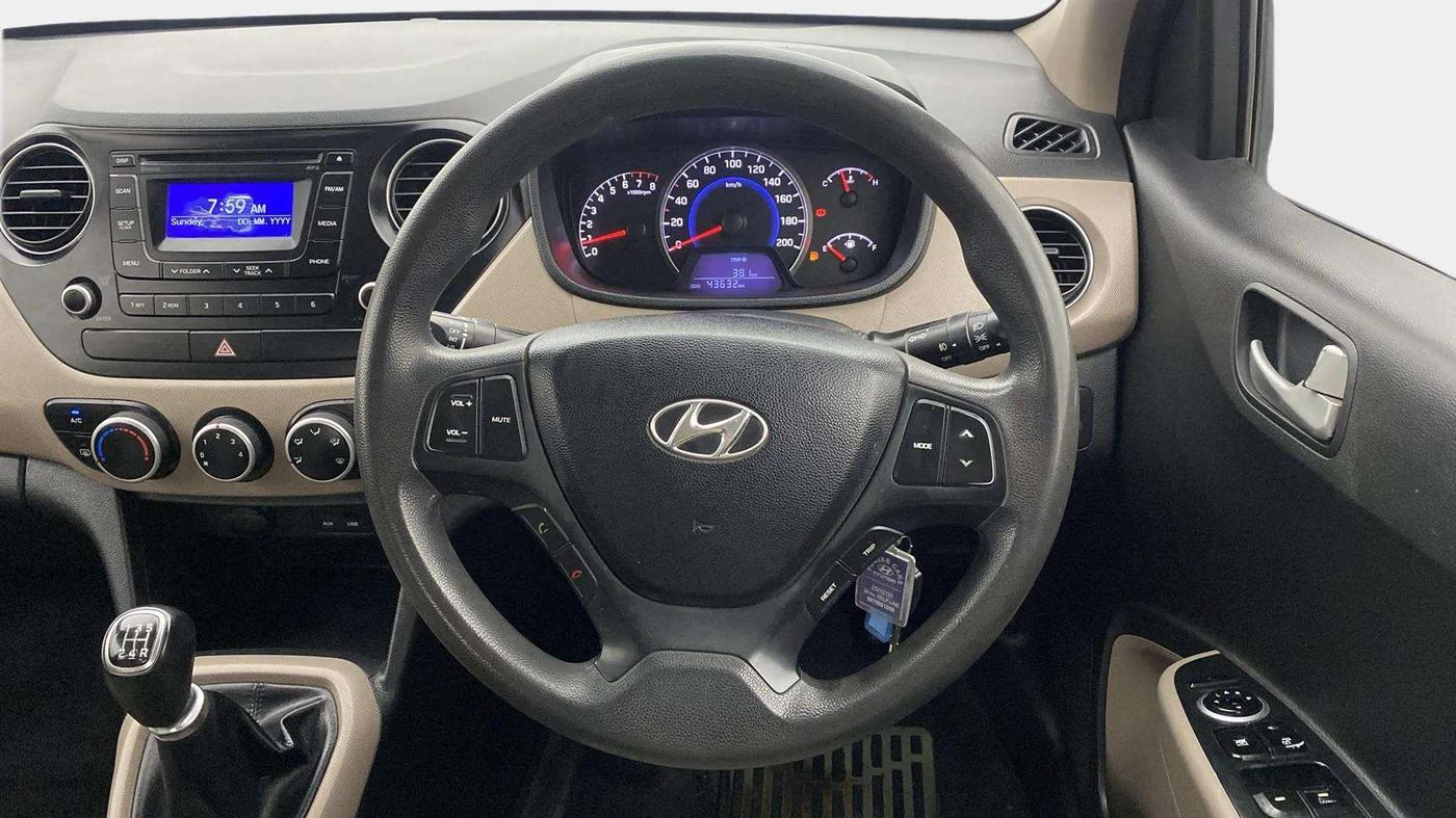 2015 Hyundai Grand i10 SPORTZ 1.2 KAPPA VTVT, Petrol, Manual, 43,645 km, Steering Wheel Close Up