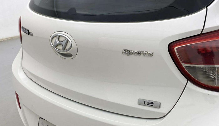 2015 Hyundai Grand i10 SPORTZ 1.2 KAPPA VTVT, Petrol, Manual, 43,596 km, Dicky (Boot door) - Size <= 2 inch