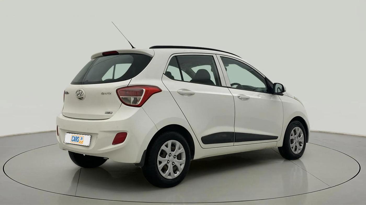 2015 Hyundai Grand i10 SPORTZ 1.2 KAPPA VTVT, Petrol, Manual, 43,645 km, Right Back Diagonal