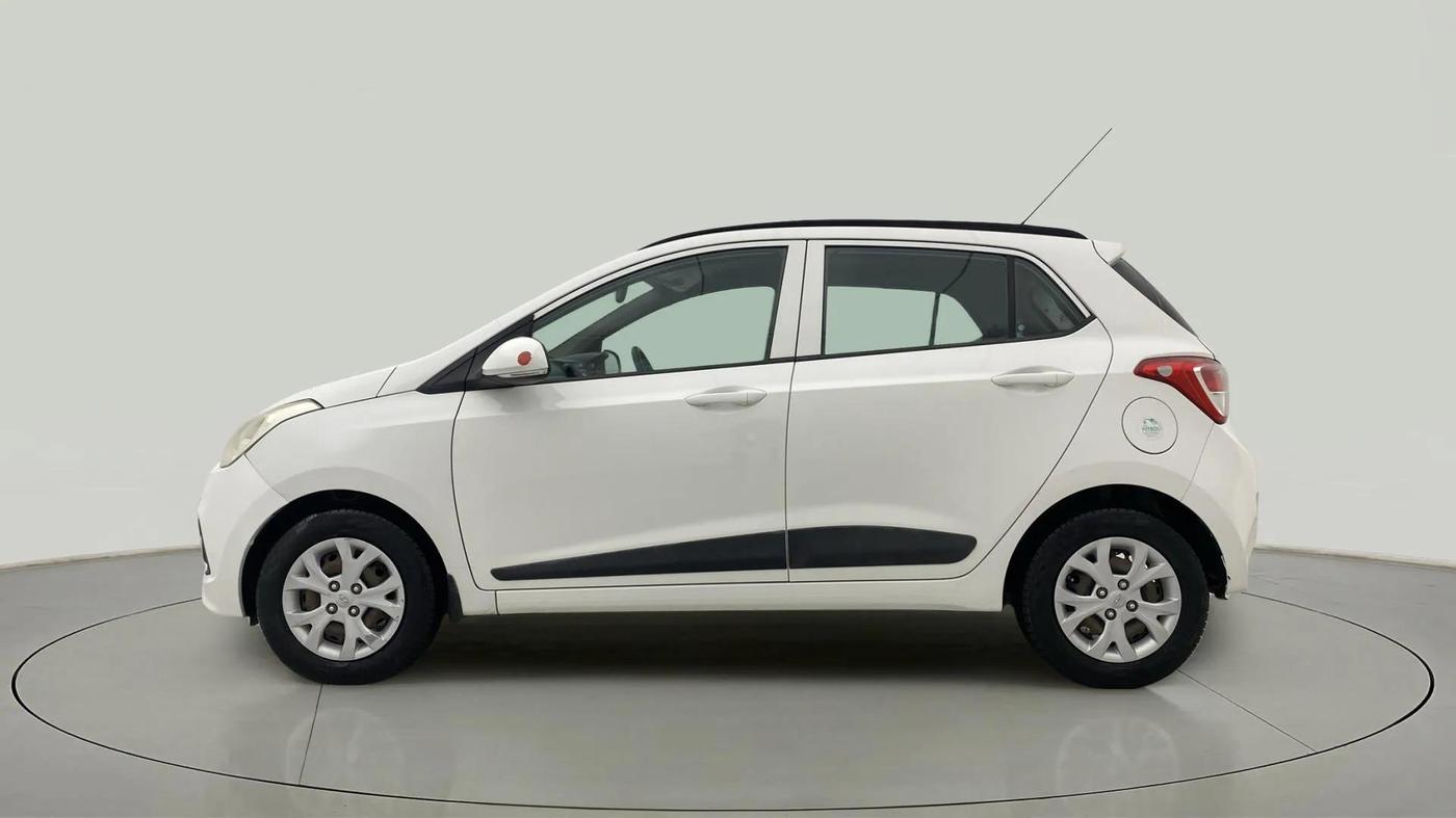 2015 Hyundai Grand i10 SPORTZ 1.2 KAPPA VTVT, Petrol, Manual, 43,645 km, Left Side